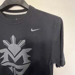 Nike Men's Medium Manny Pacquiao Drifit Short Sleeve Shirt Black w/ Gray Logo